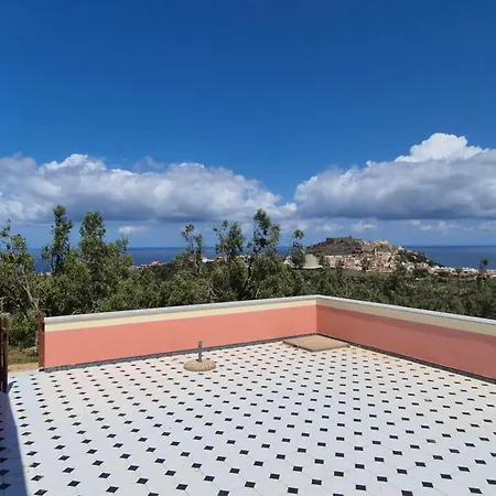 Olivia Casa In Collina Vista Mare 度假居 *