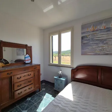 Olivia Casa In Collina Vista Mare 度假居 *