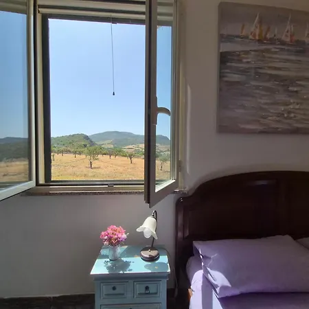 Olivia Casa In Collina Vista Mare 度假居