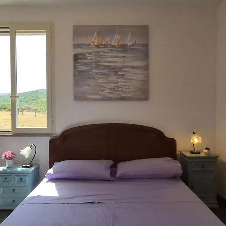 Olivia Casa In Collina Vista Mare 度假居