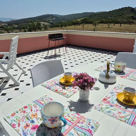 Olivia Casa In Collina Vista Mare * 卡斯特尔萨多