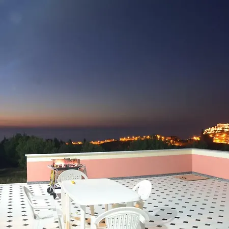 Olivia Casa In Collina Vista Mare 度假居 *