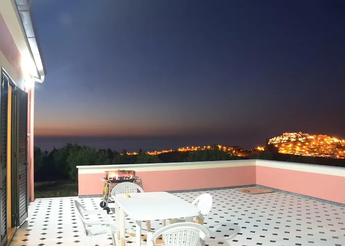 Olivia Casa In Collina Vista Mare Nyaraló *